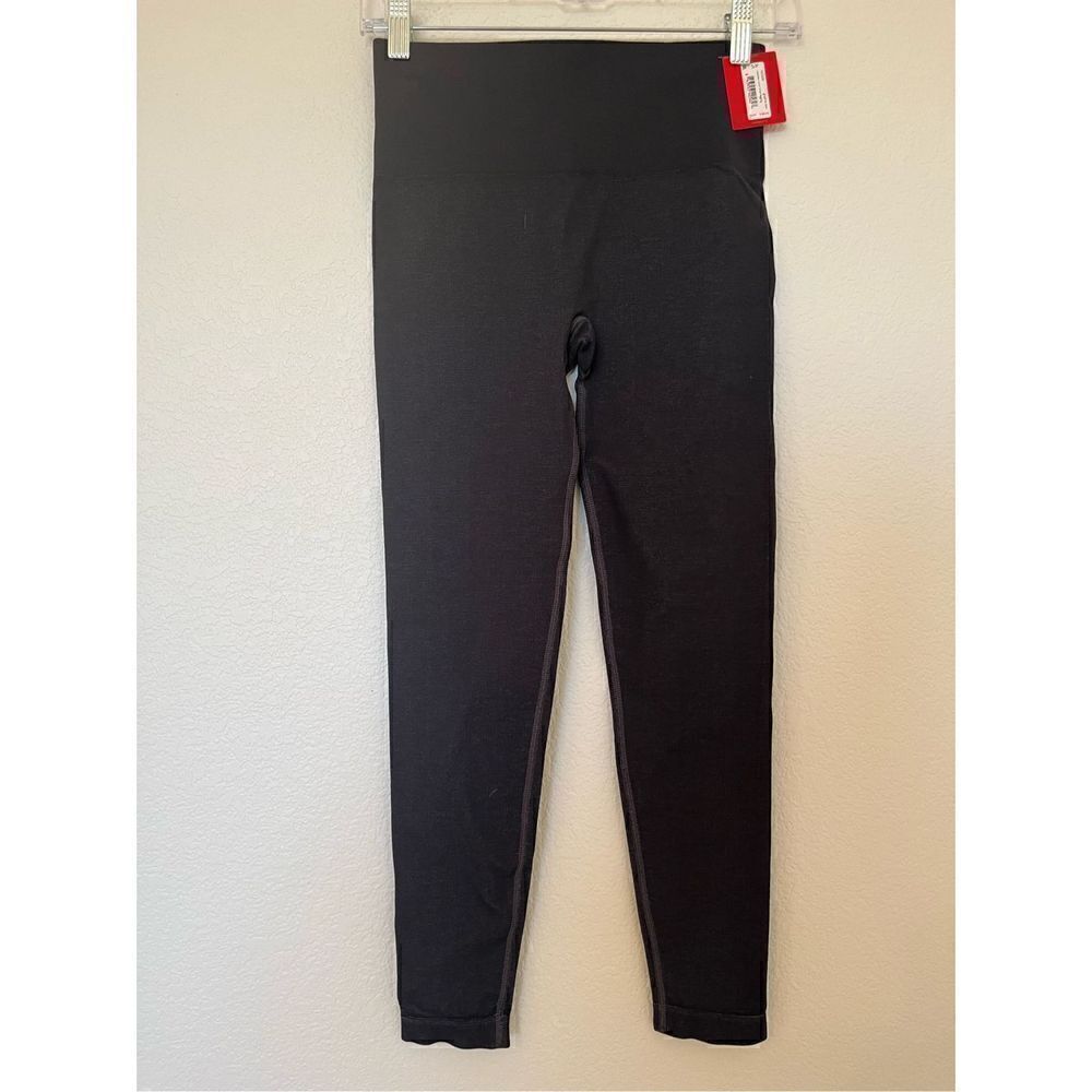 NWT Spanx Active Seamless Track Stripe Leggings